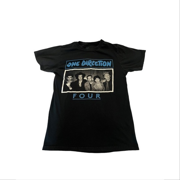 One Direction Tee Size Medium